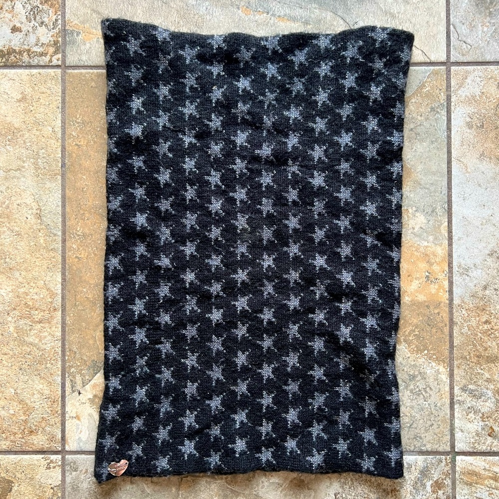 Betsy Johnson sweater scarf black knit with silver stars